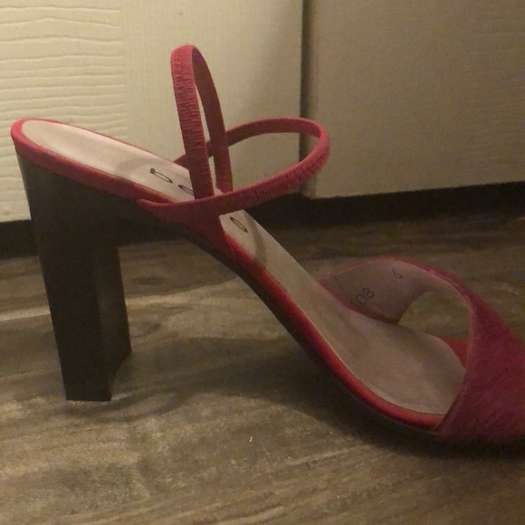 BEBE leather hot pink fuchsia sandal heels - Picture 6 of 11
